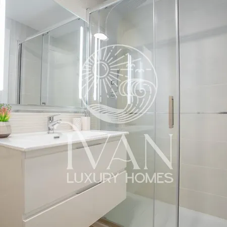 Casa Agora Ivan Luxury Homes 6ªplta Norte 1ªlinea Apartment
